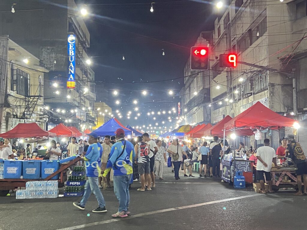 cebu _night_market_1