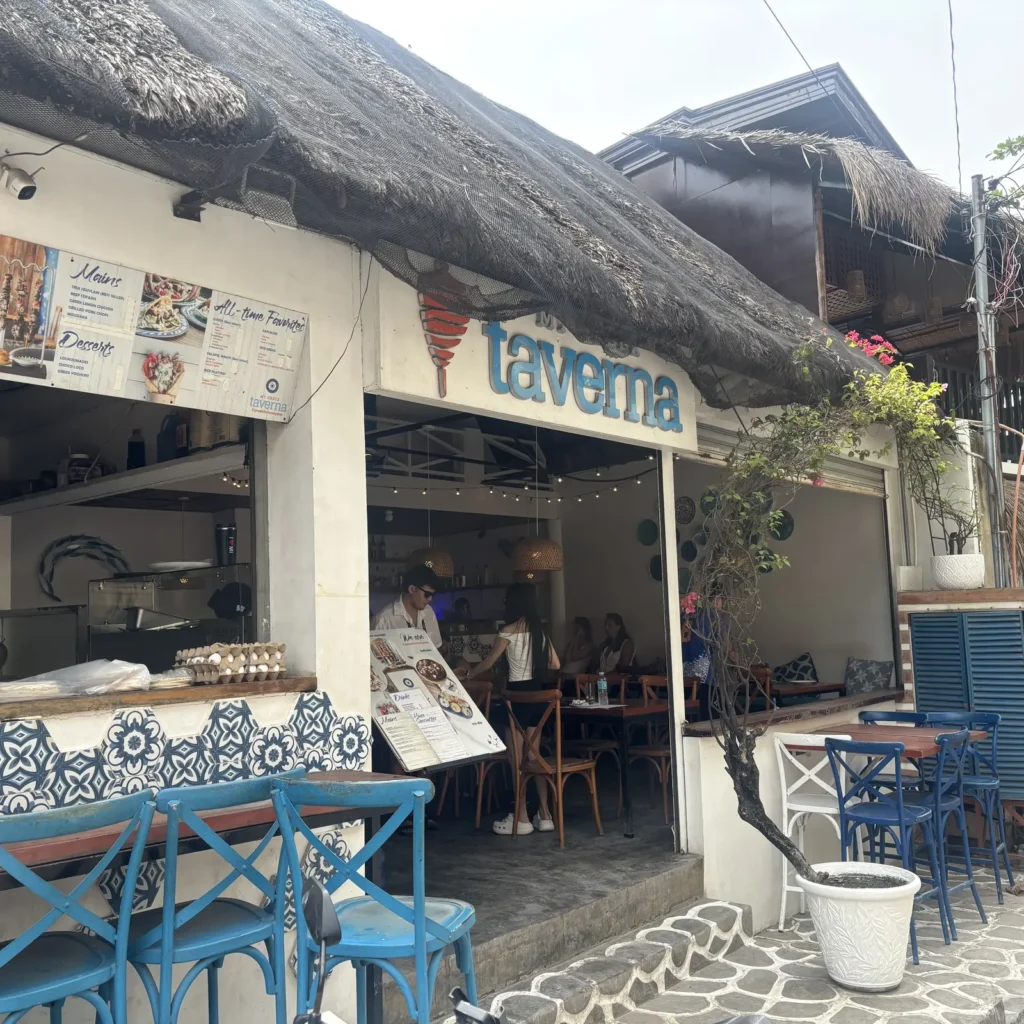 飲食店tavernaの外観