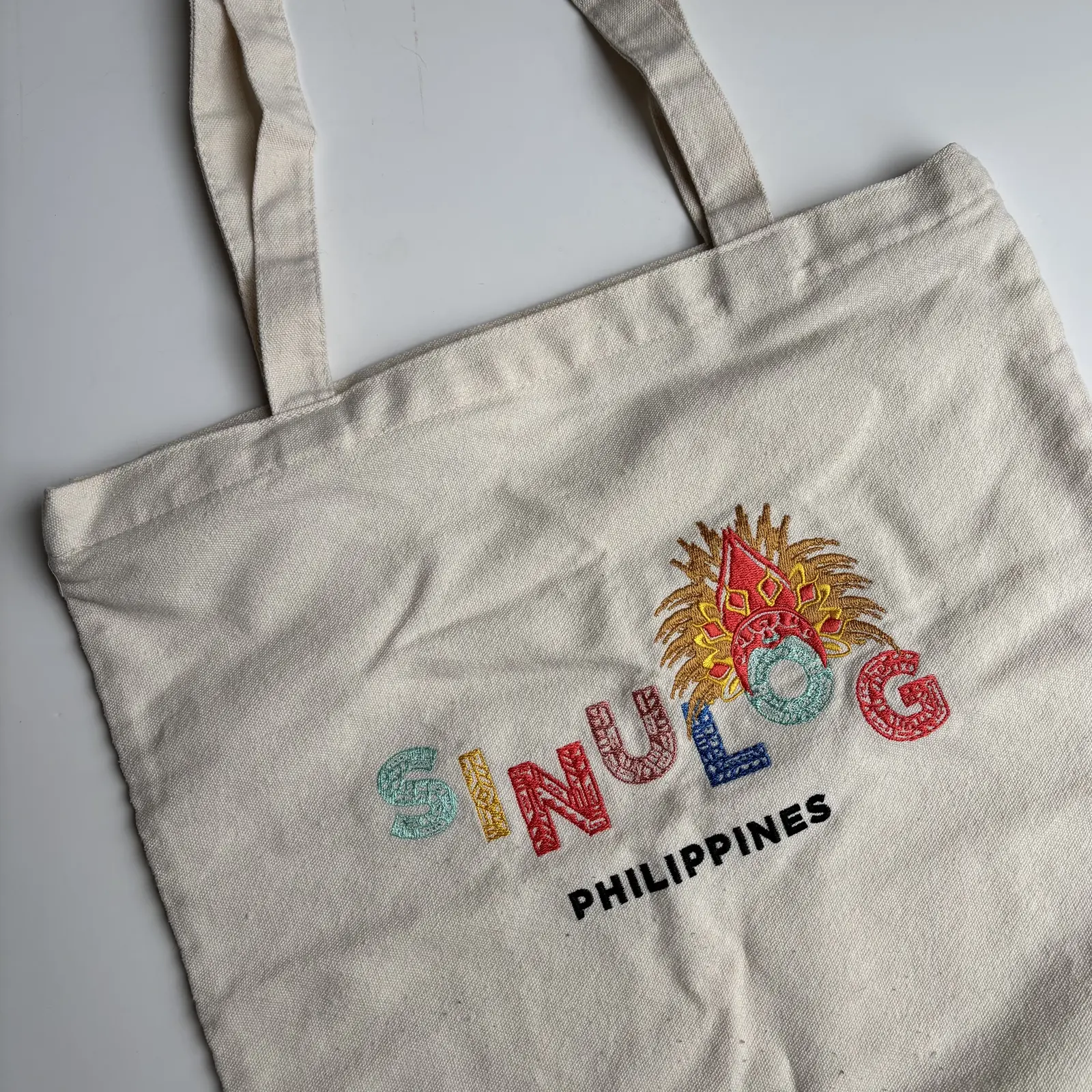 SINULOGデザインのトートバック