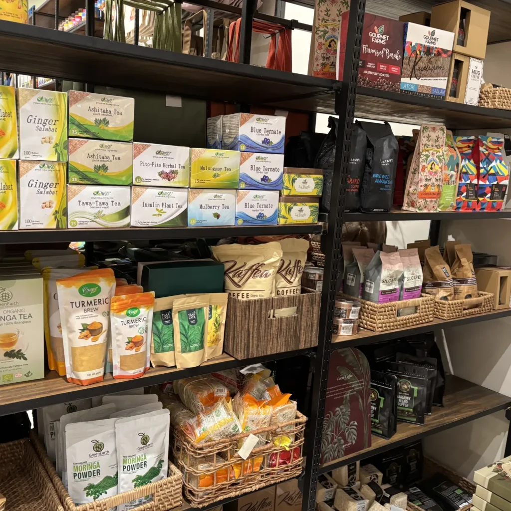KULTURAの商品棚